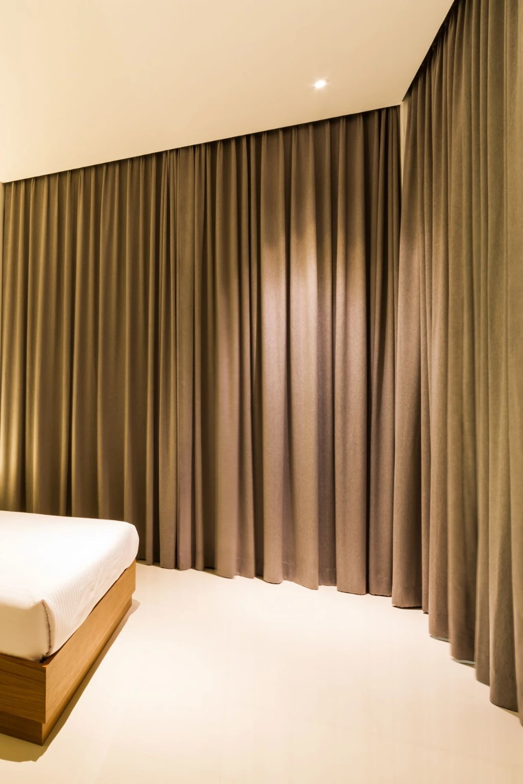 Premium Curtains trader