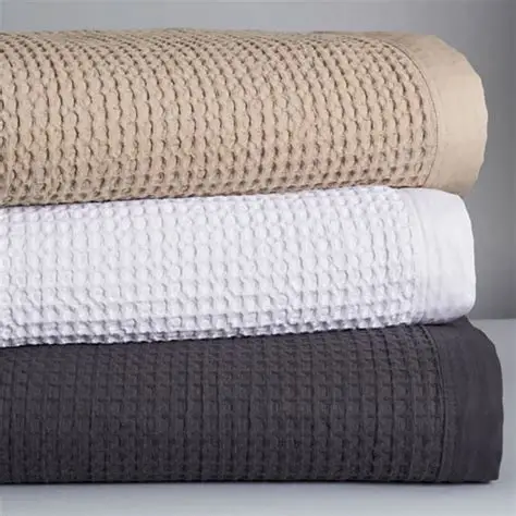 Knit cotton blanket for hotels